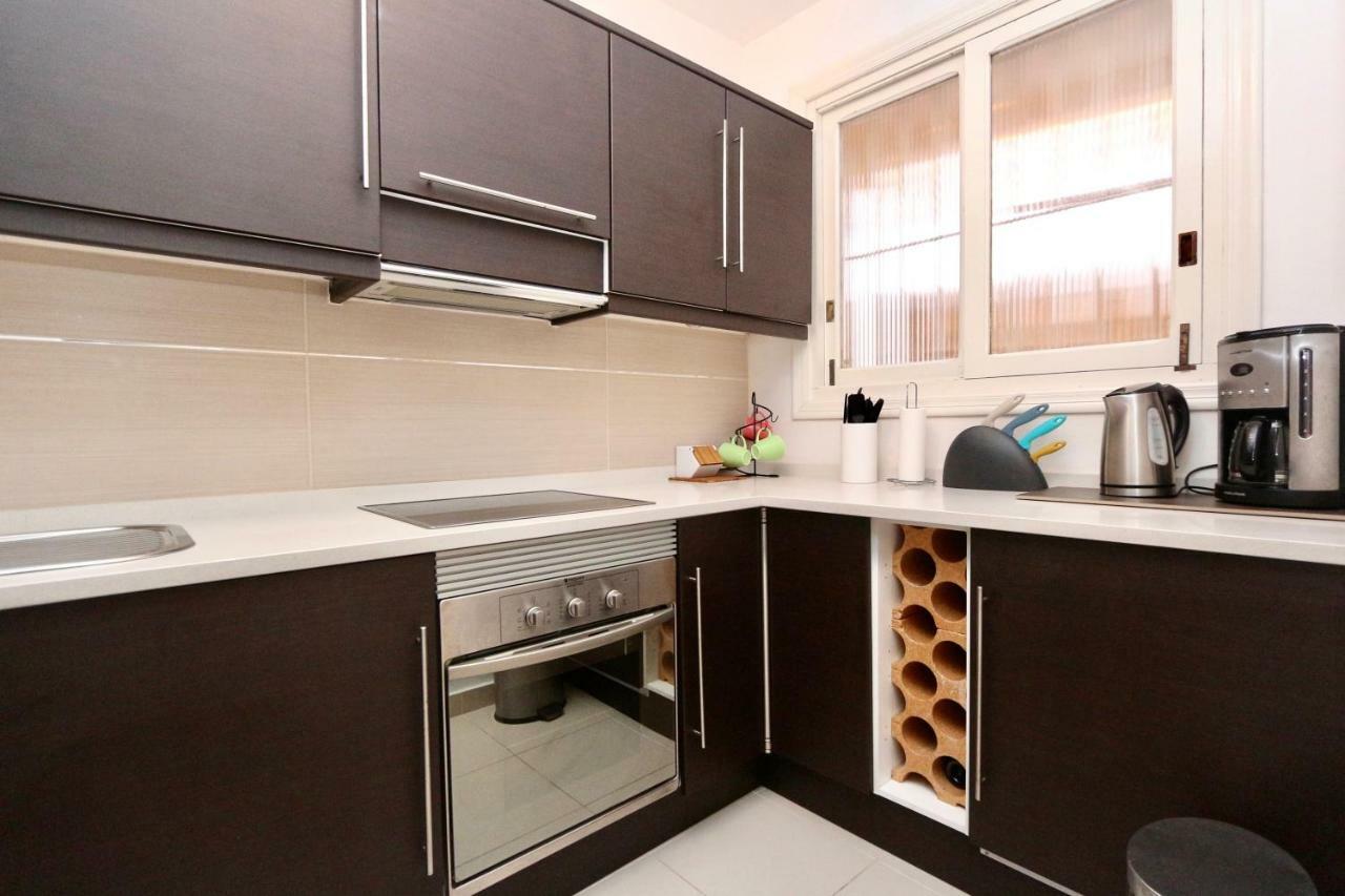 3- Bedroom Apartment In The Centre Of Calpe With Nice Living Room, 1 Bathroom. 외부 사진