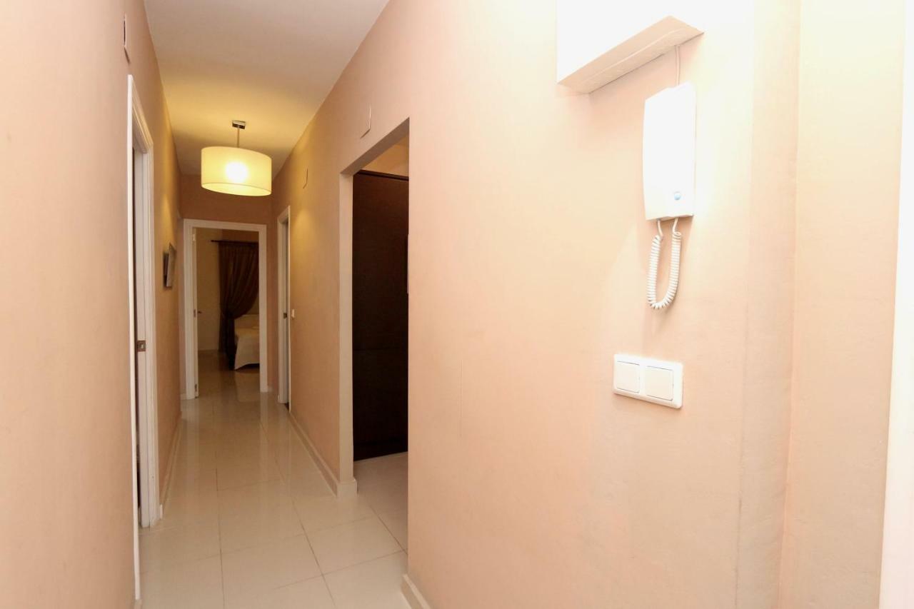 3- Bedroom Apartment In The Centre Of Calpe With Nice Living Room, 1 Bathroom. 외부 사진