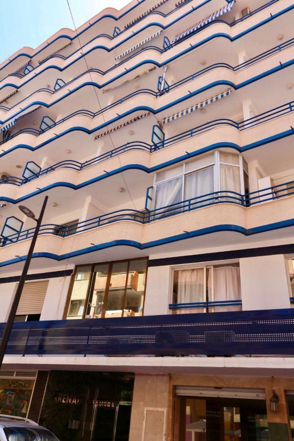 3- Bedroom Apartment In The Centre Of Calpe With Nice Living Room, 1 Bathroom. 외부 사진