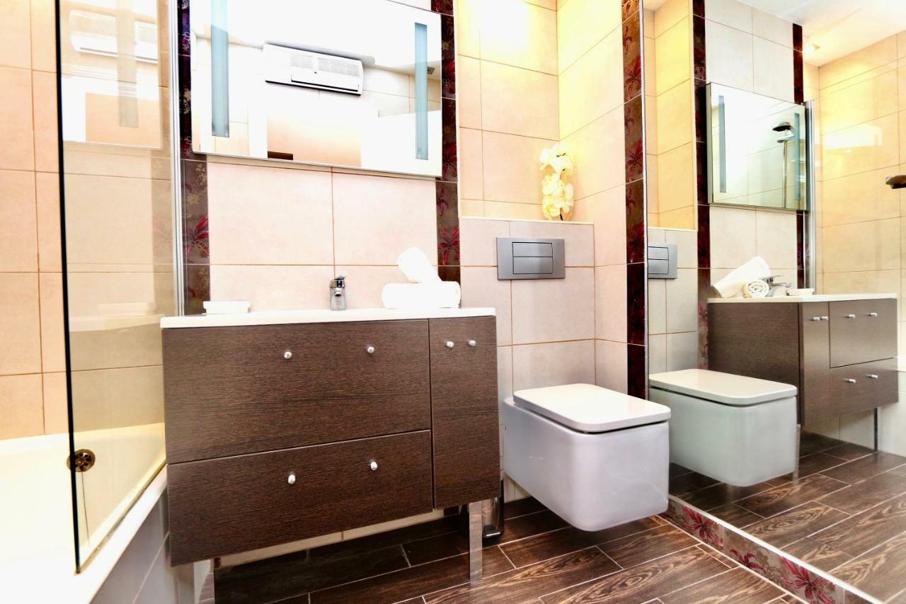3- Bedroom Apartment In The Centre Of Calpe With Nice Living Room, 1 Bathroom. 외부 사진