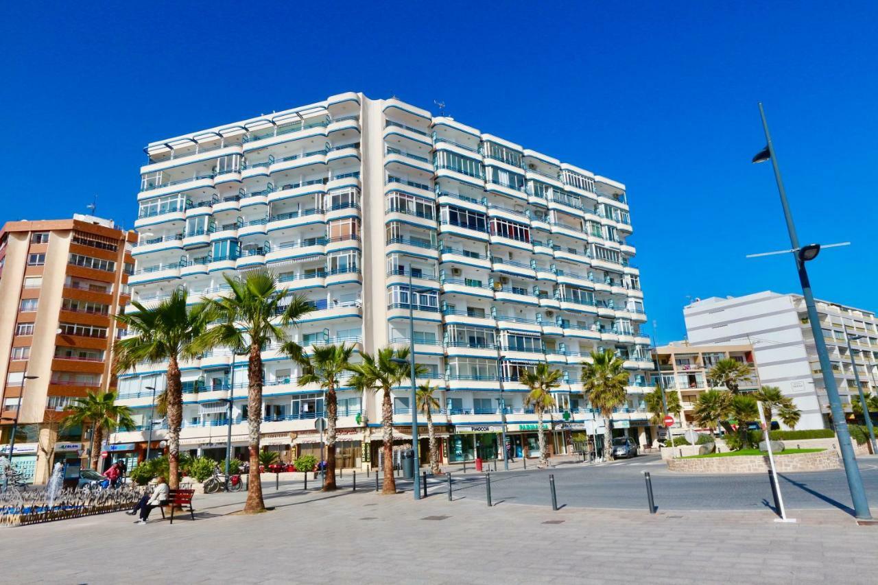 3- Bedroom Apartment In The Centre Of Calpe With Nice Living Room, 1 Bathroom. 외부 사진
